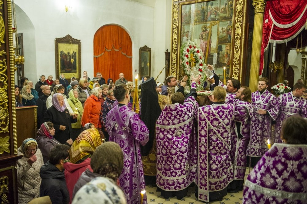 Митрополит Тихон возглавит всенощное бдение и Божественную литургию на Воздвижение в Троицком соборе