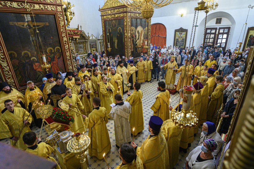 Всенощное бдение и Божественная литургия в праздник великой княгини Ольги. ВИДЕО