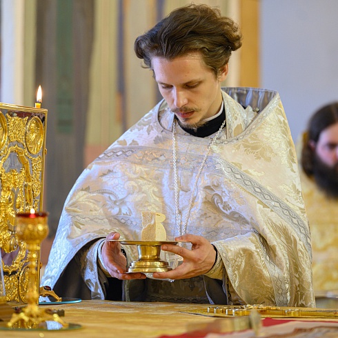 Митрополит Псковский и Порховский Тихон возглавил праздничное богослужение в день Собора всех Псковских святых