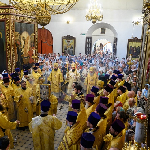 Праздничные торжества прошли в день памяти святой равноапостольной княгини Ольги в Свято-Троицком кафедральном соборе