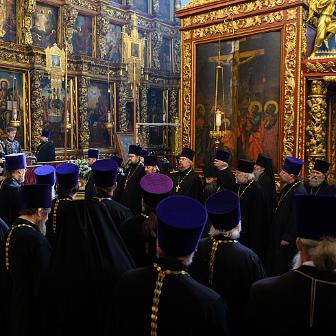 19 апреля в Троицком соборе Псковского кремля состоялось торжественное награждение клириков Псковской епархии