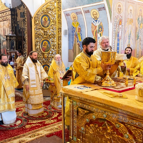 Праздничные торжества прошли в день памяти святой равноапостольной княгини Ольги в Свято-Троицком кафедральном соборе