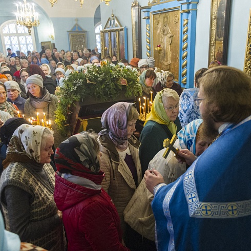 В Троицком соборе молитвенно отметили престольный праздник Казанской иконы Божией Матери