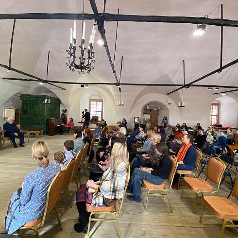 Детский хор Свято-Троицкого кафедрального собора посетил мастер-класс солистов Мариинки