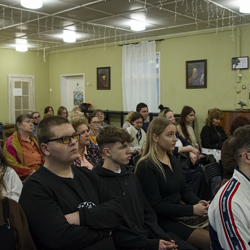 В доме причта Свято-Троицкого кафедрального собора состоялось открытие Международного форума православной молодежи