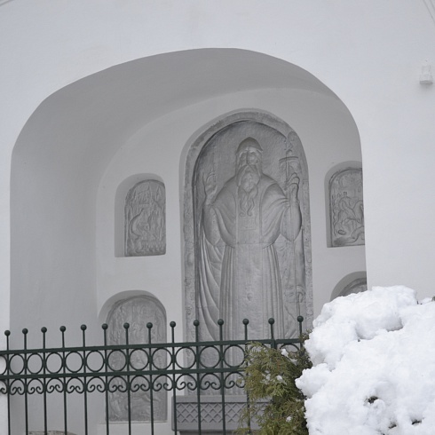 Гости паломнического центра "Троицкий"  побывали в Псково-Печерском монастыре  в первые дни Нового года