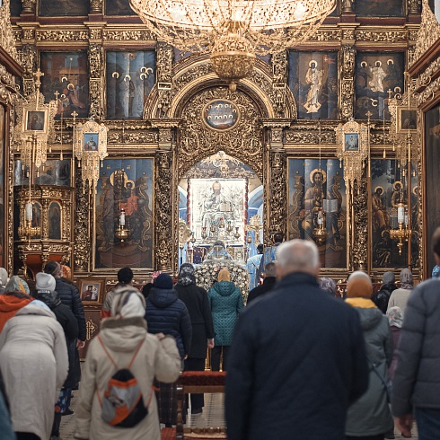 Празднование Казанской иконе Божией матери в Троицком соборе г. Пскова