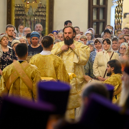 Праздничные торжества прошли в день памяти святой равноапостольной княгини Ольги в Свято-Троицком кафедральном соборе