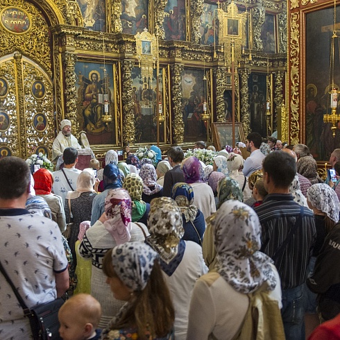 Архиерейское богослужение состоялось 25 августа в Троицком соборе. ФОТО