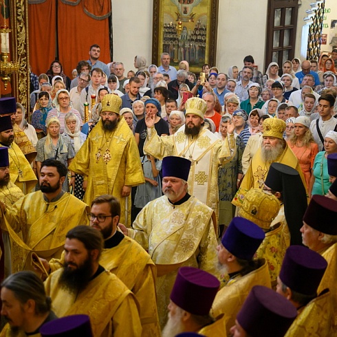 Праздничные торжества прошли в день памяти святой равноапостольной княгини Ольги в Свято-Троицком кафедральном соборе