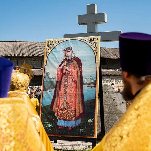 Праздничные торжества прошли в день памяти святой равноапостольной княгини Ольги в Свято-Троицком кафедральном соборе